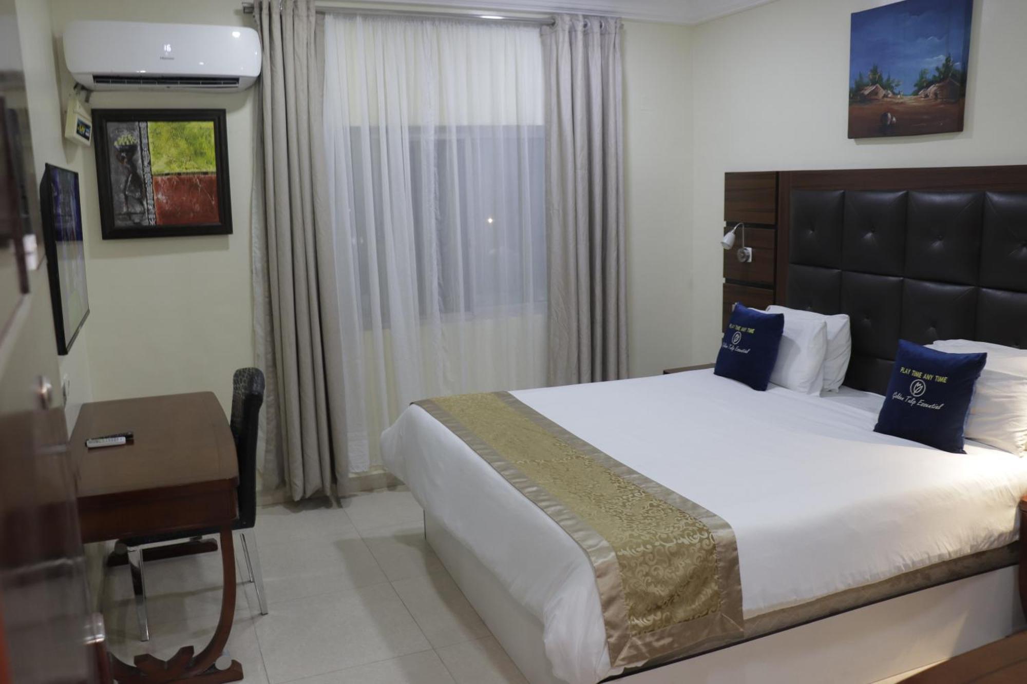 Golden Tulip Hotel- Evergreen Порт Харкорт Екстериор снимка
